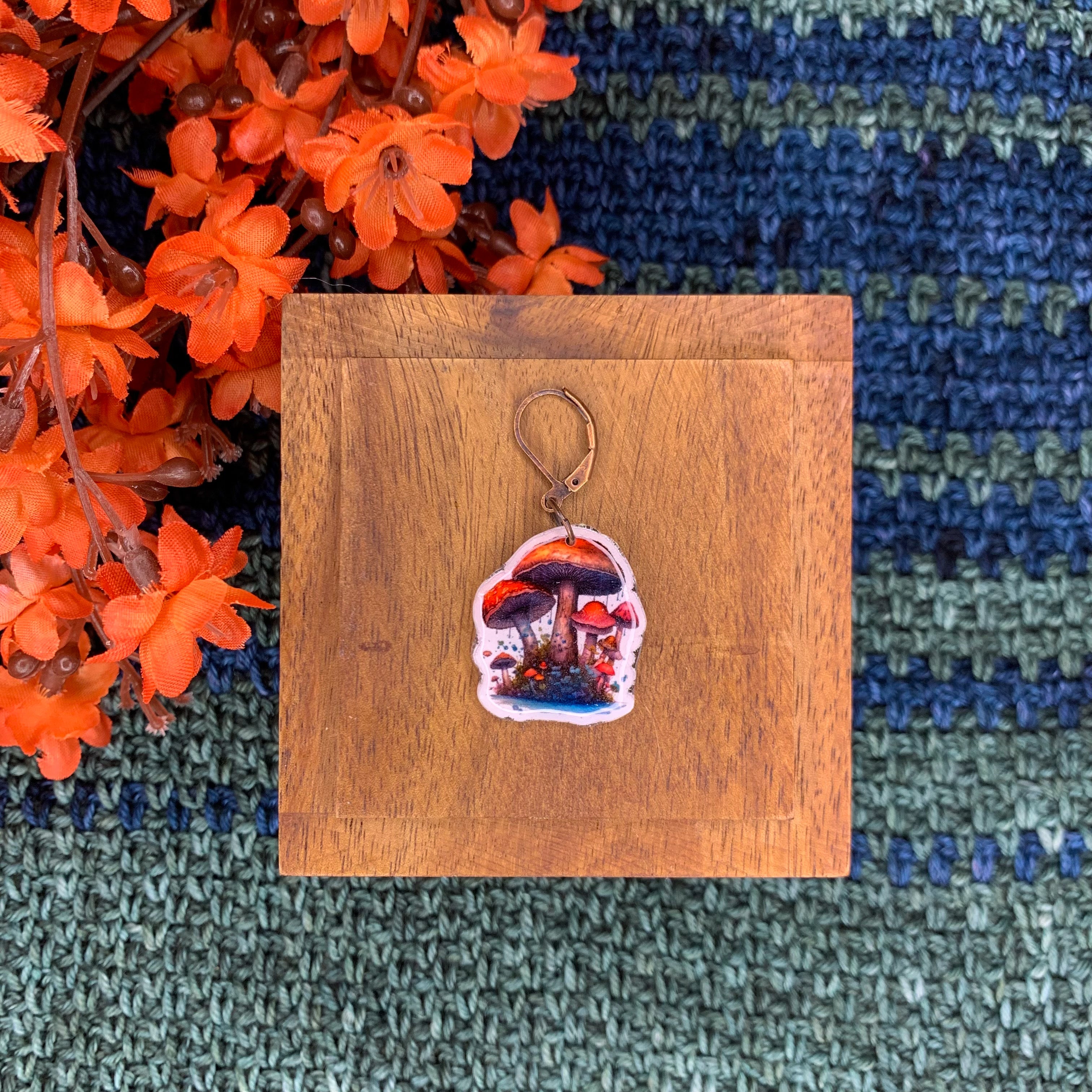 Red and Blue Mushroom Stitch Marker