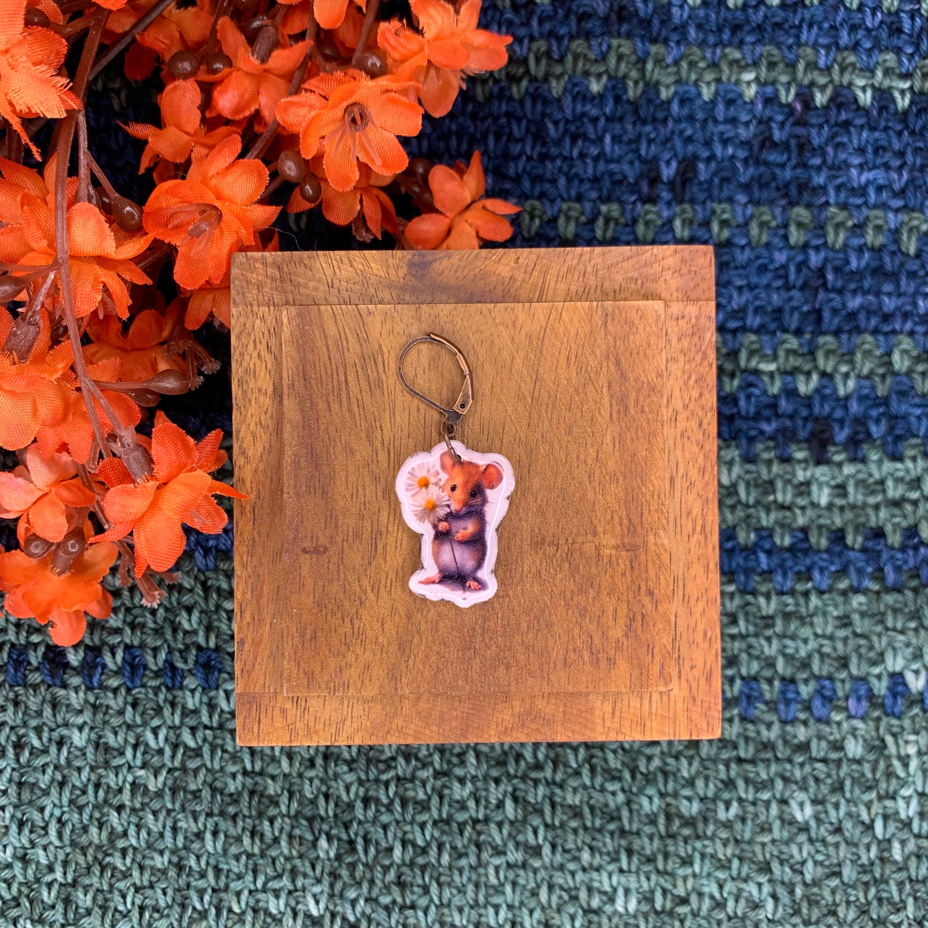 White Flower Mouse Stitch Marker